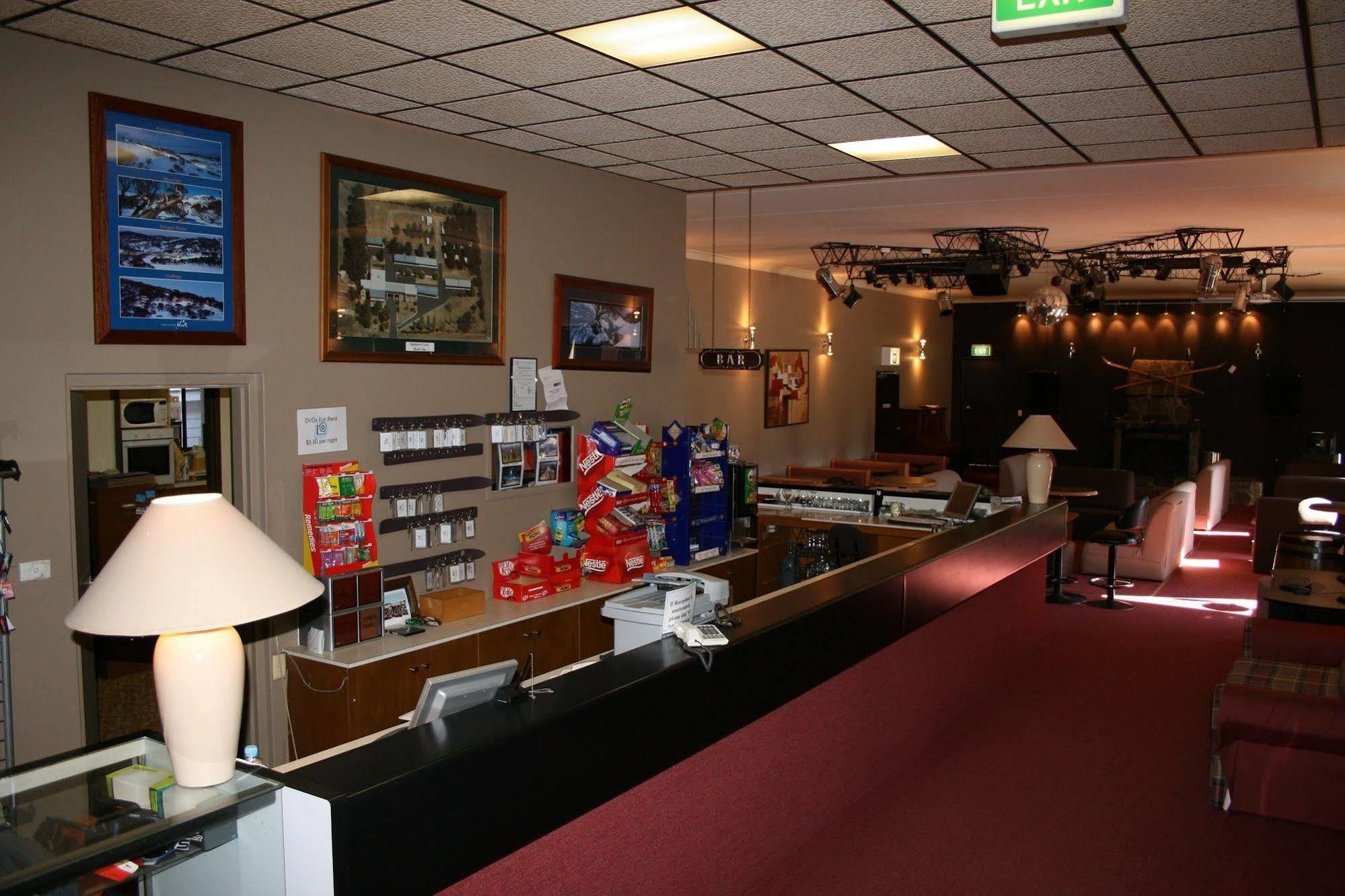 Southern Cross Motor Inn Berridale Exterior photo